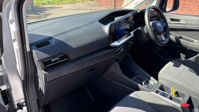 Ford Transit Connect 250 L2 Petrol 1.5 EcoBoost PHEV 150 Limited Van Auto